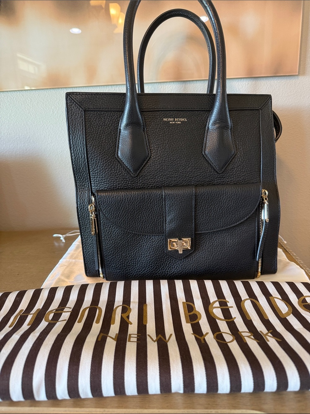 Henri Bendel RIVINGTON Convertible Tote /Shoulder Bag Black Leather - EUC